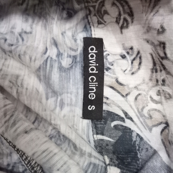David Cline Monochrome Patterned Top - Picture 2 of 3